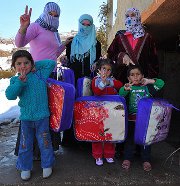 syria-family-refugees-IHH.jpg