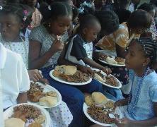 Ministry holds fundraiser for annual Christmas party