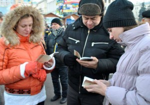 Healing in Ukraine is needed now as country divide widens. Protestors are hungry to read Scripture. 