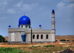 Mosque_under_construction_in_Kyrgyzstan 