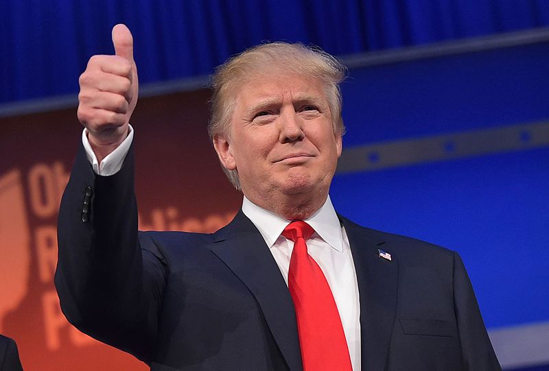 donald_trump_thumbs_up