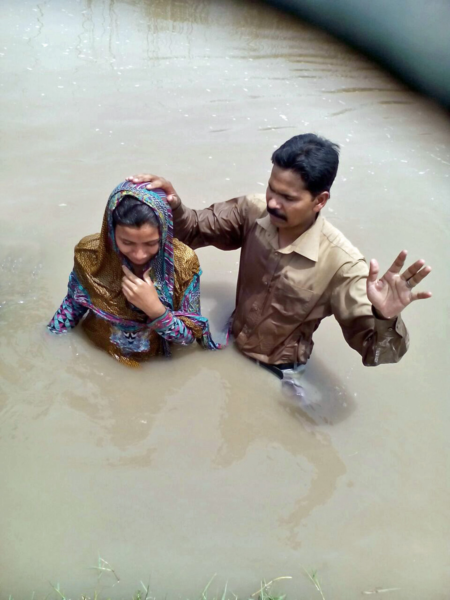 One man risks death to share the Gospel