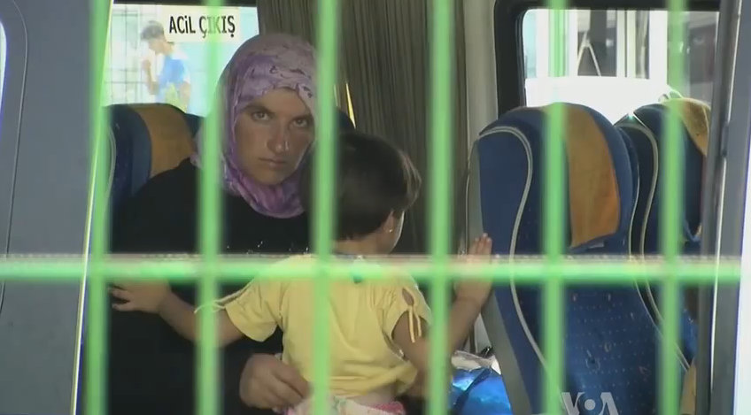 WikimediaCommons_Syrian refugees 2012