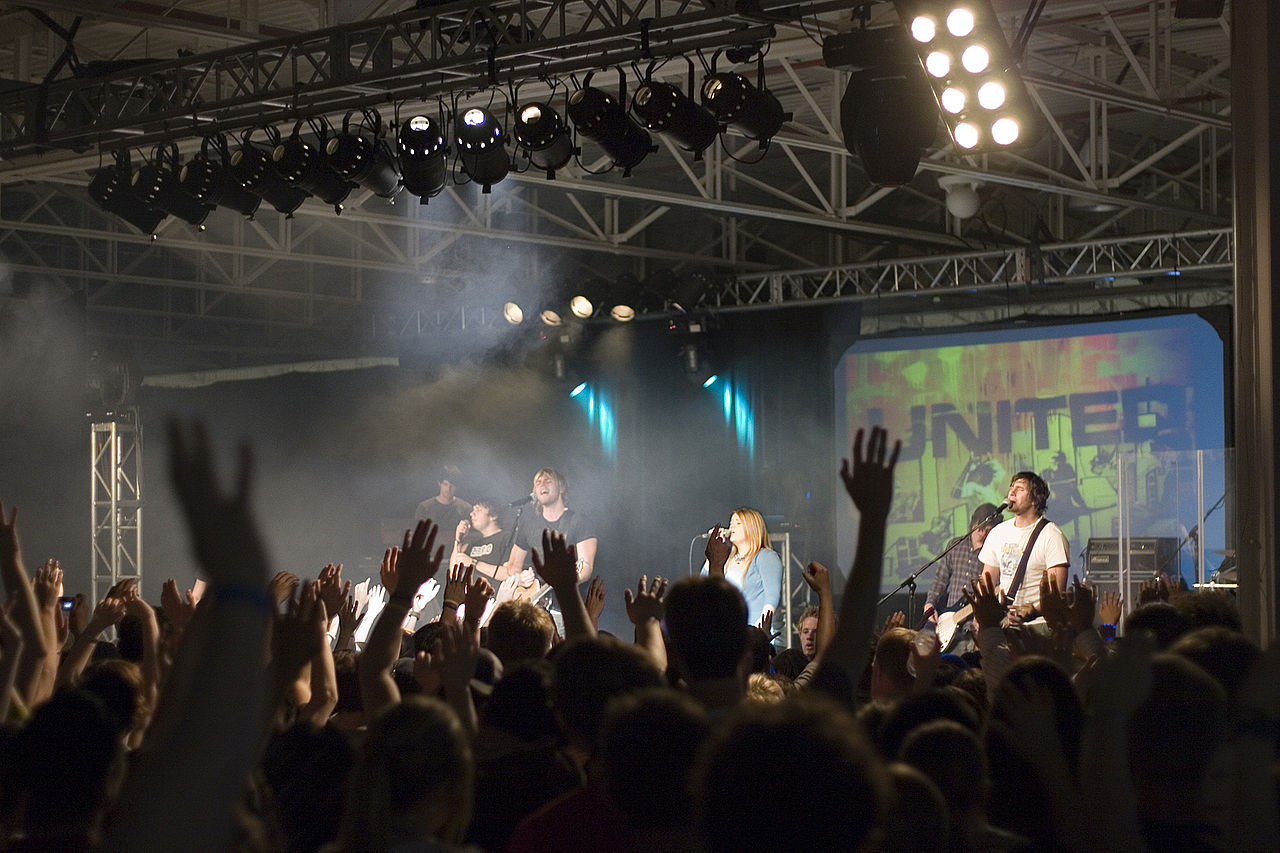 Celebrity Christian faith denials present Gospel opportunities