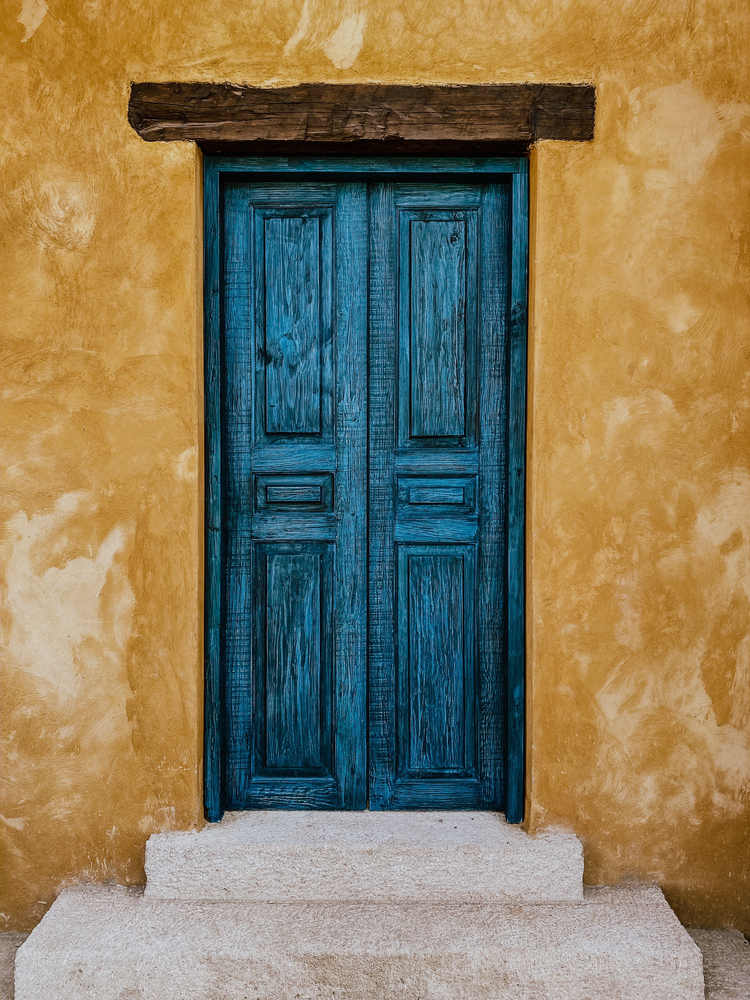 door, unsplash