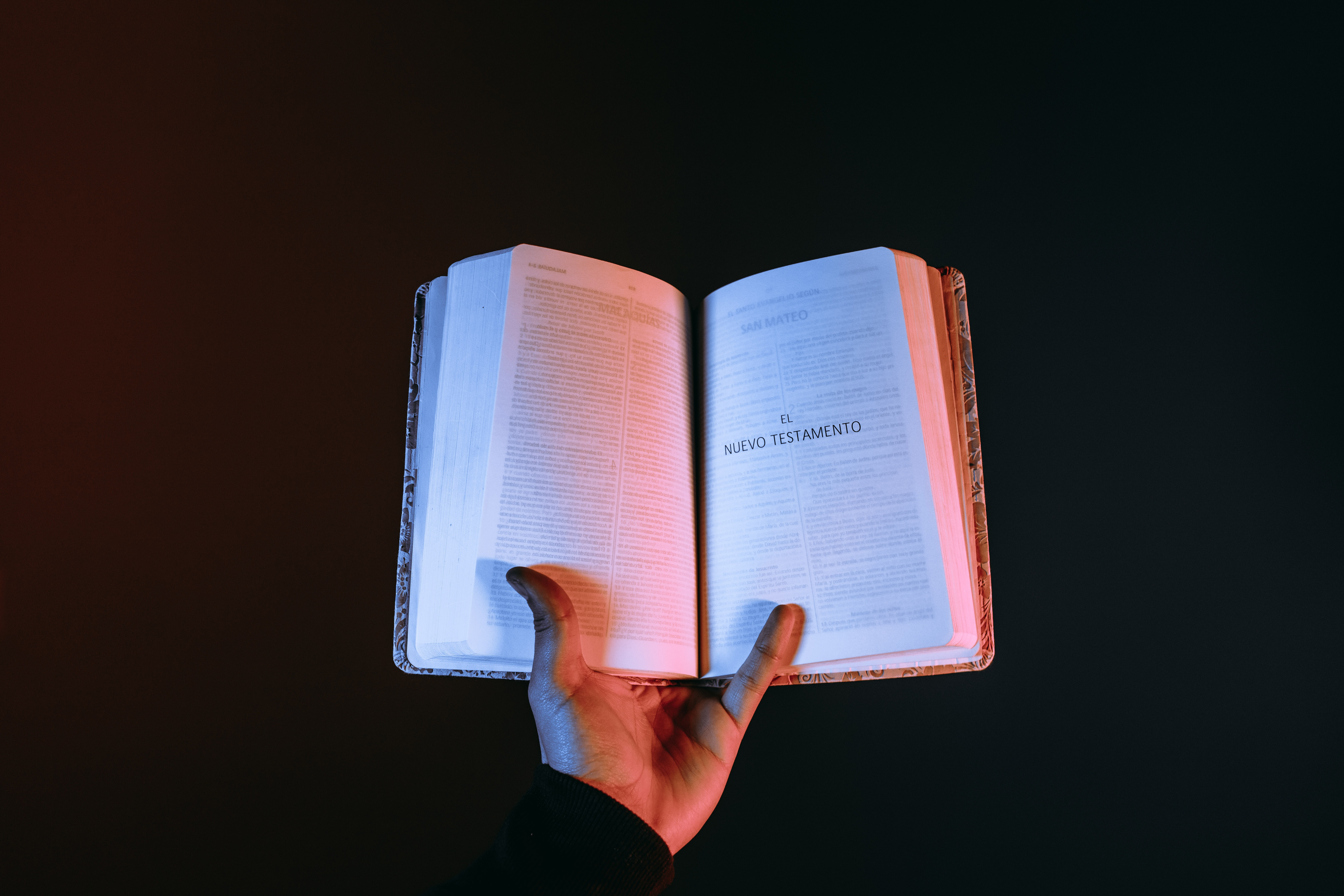 spanish bible, e3 Partners, unsplash