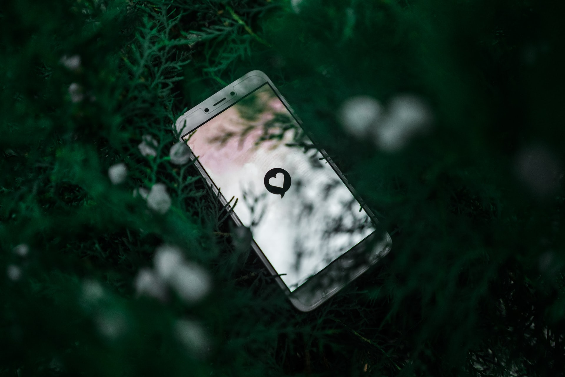 3 ways to share Christ on social media