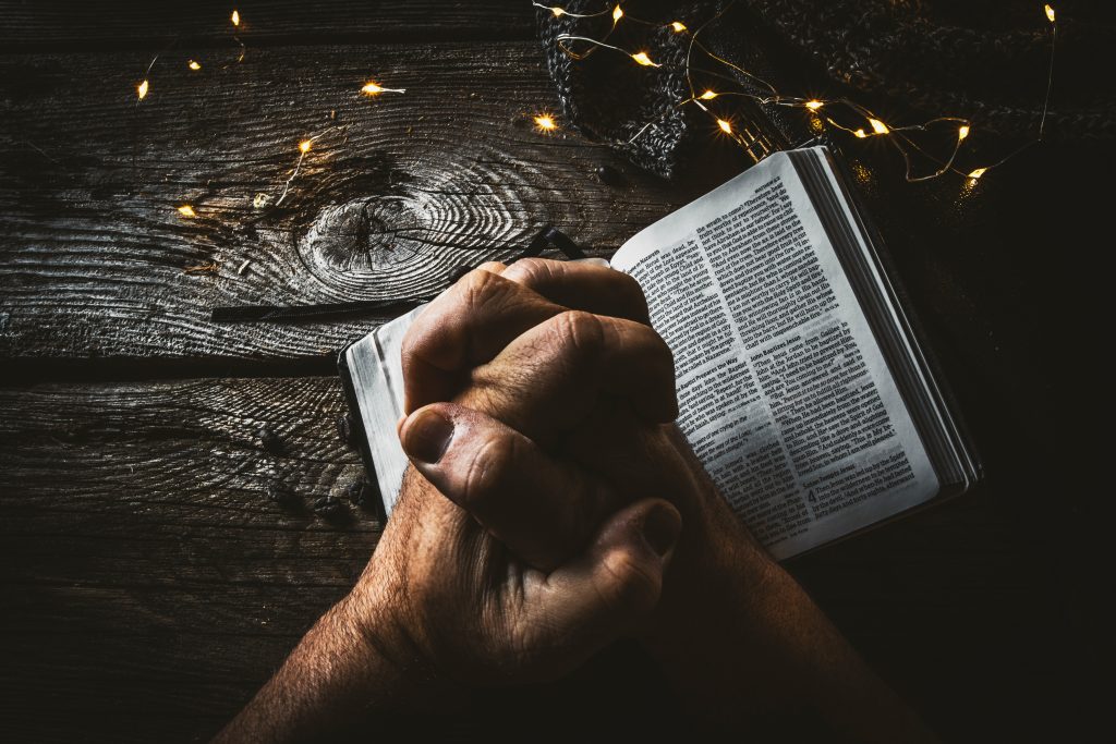 praying, China Partner, Unsplash