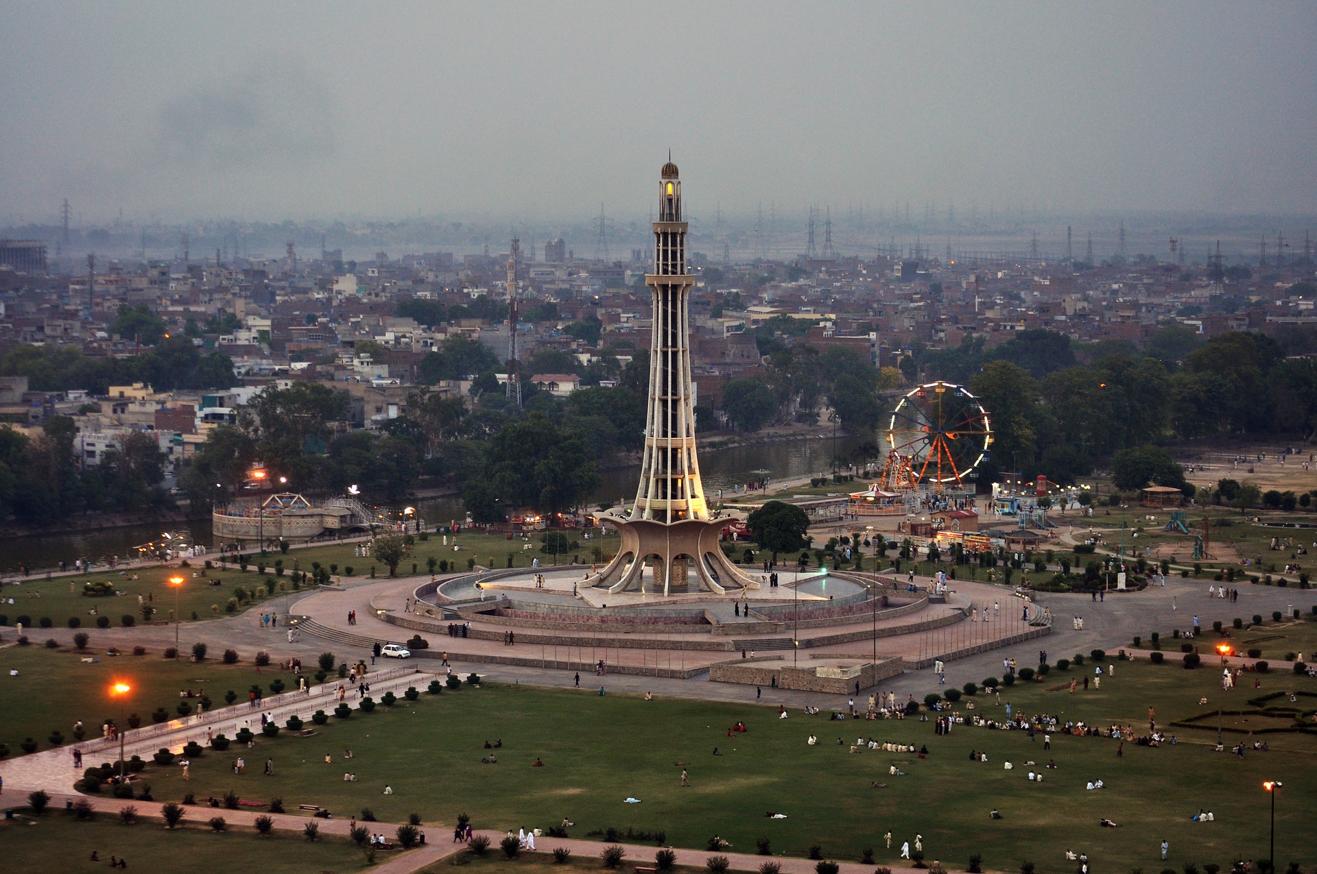 Pakistani Christians arrested for reading the Bible in a park