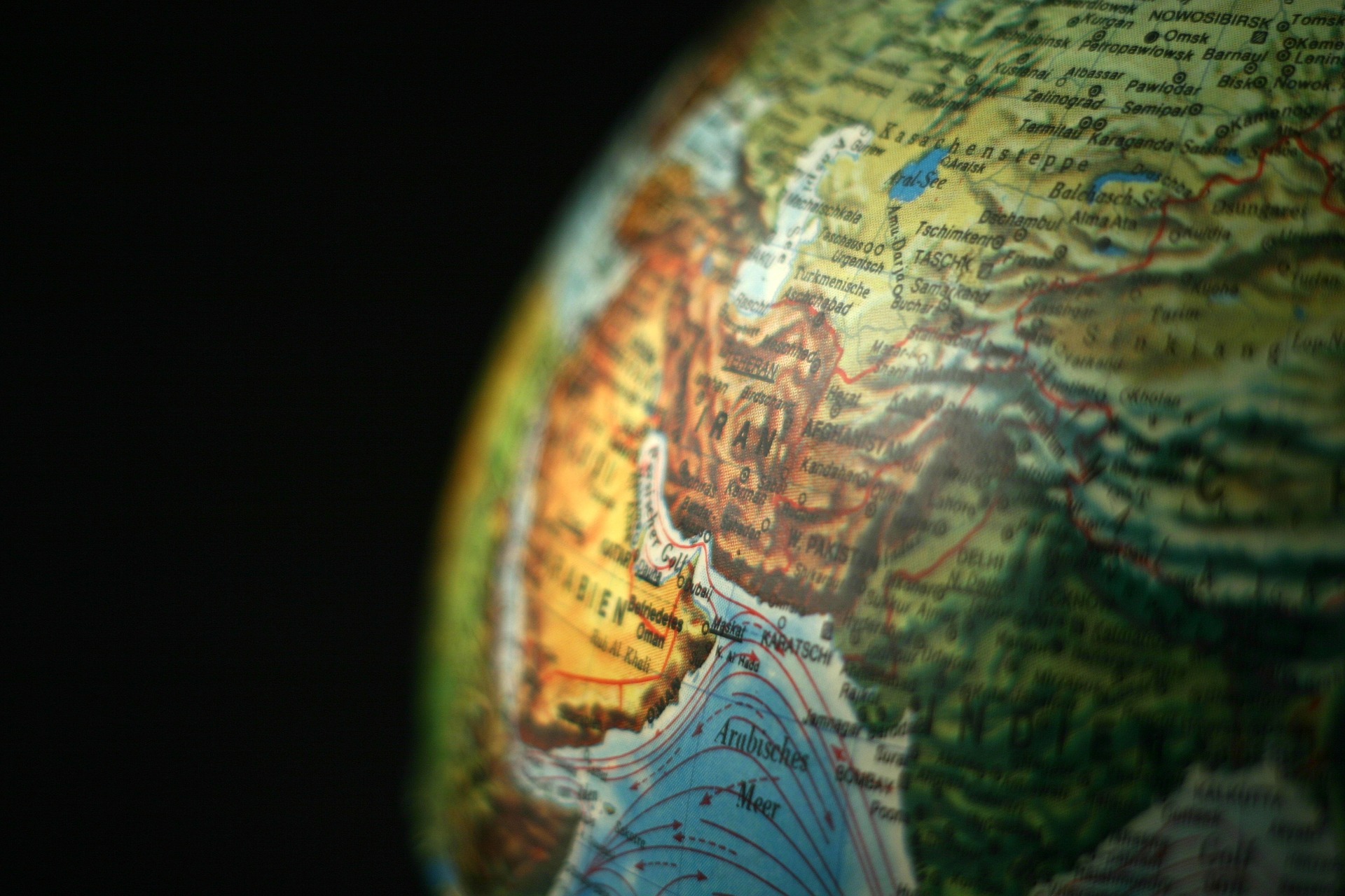 Christians smuggle Bibles into Iran