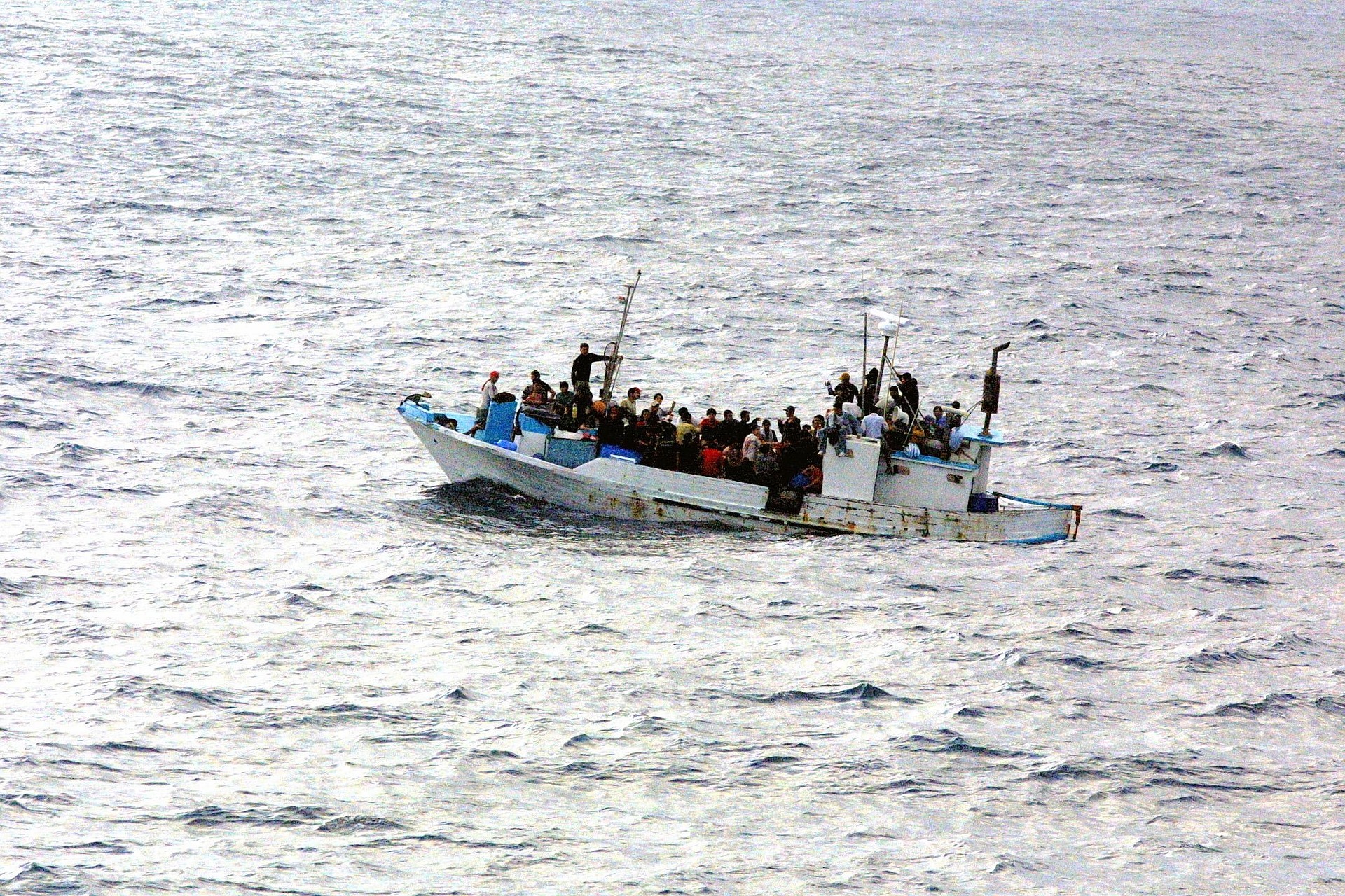 AMG brings help, hope amid global refugee crisis
