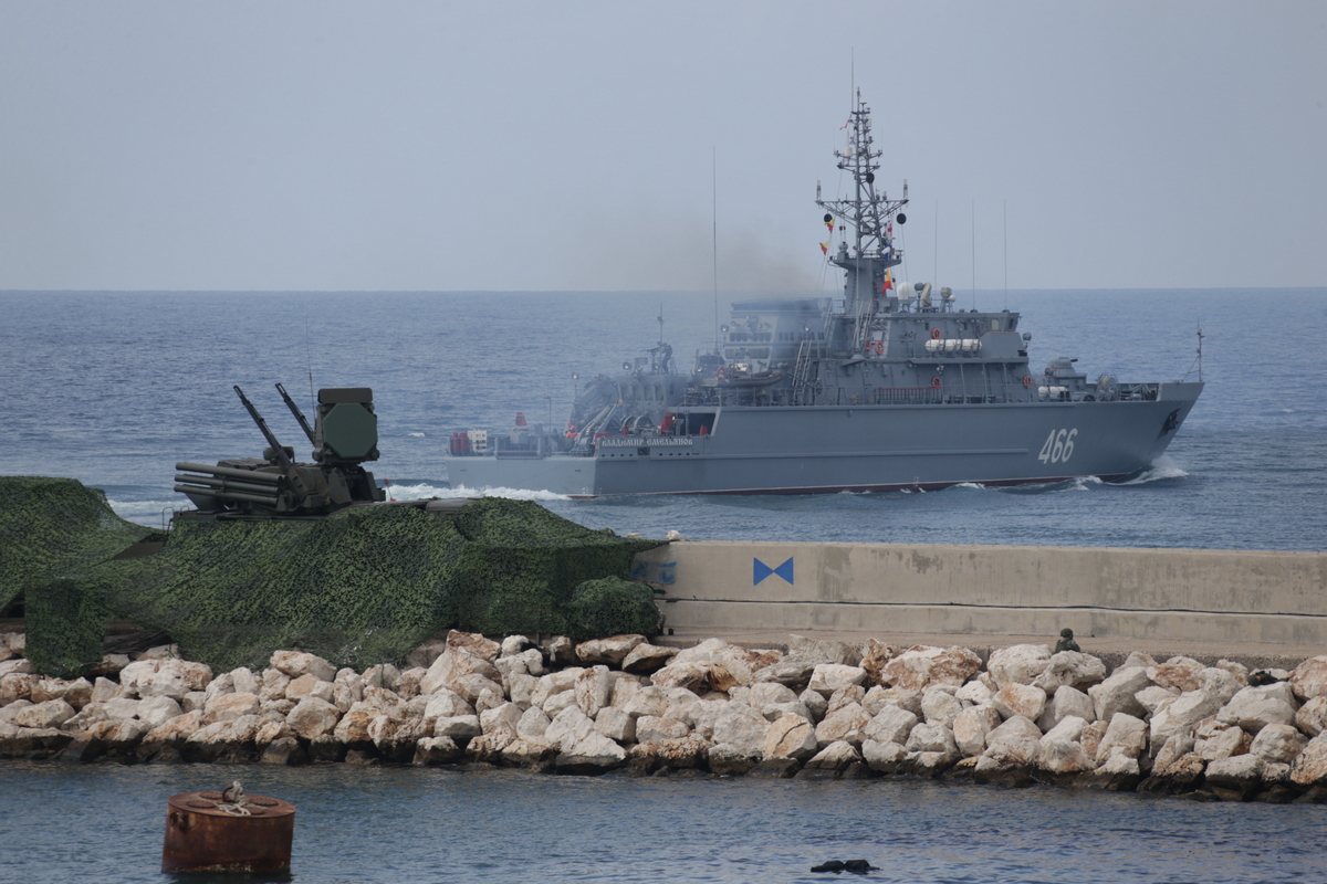Israel strikes military targets along Syrian coast
