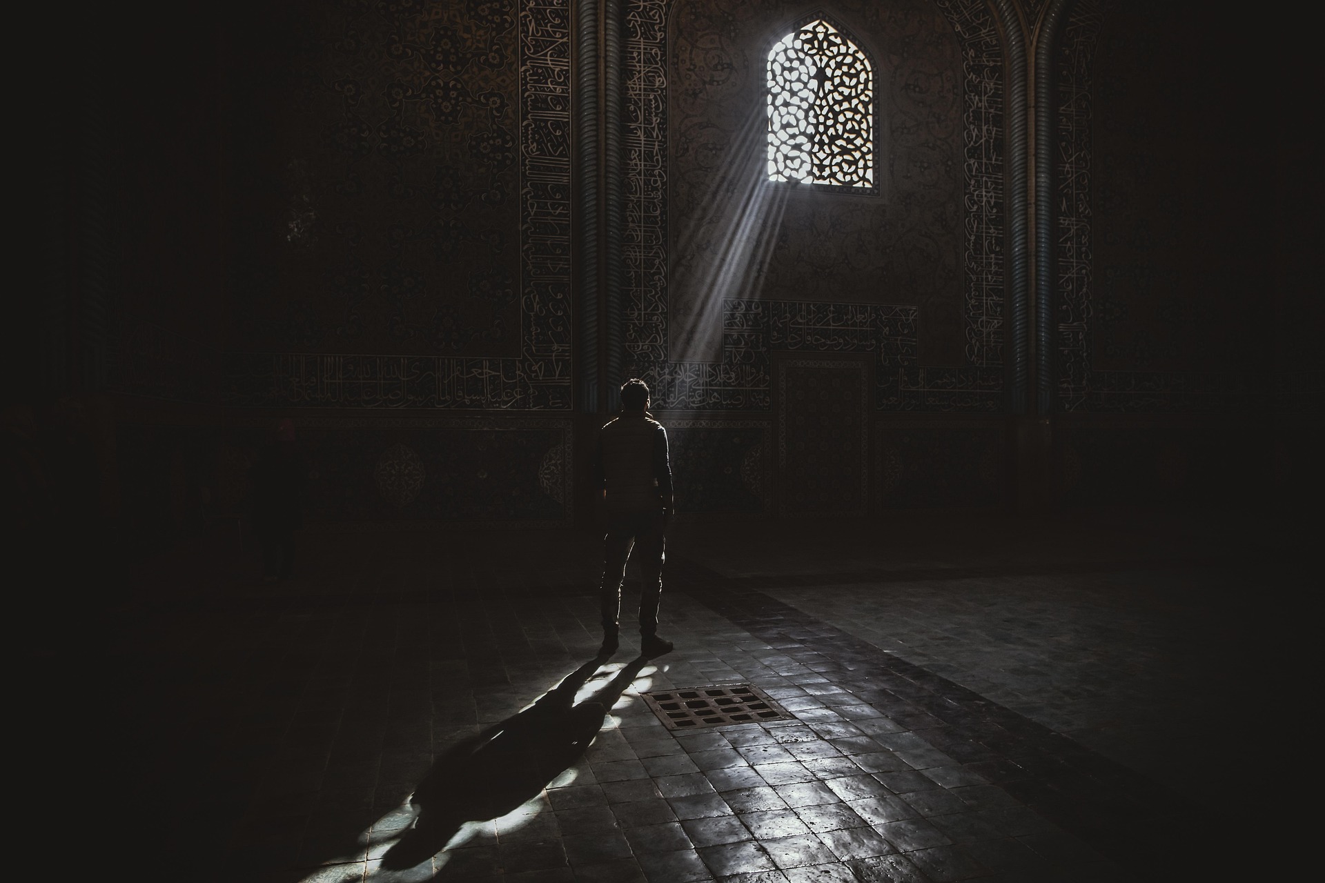 unfoldingWord equips Bible translators in Iran with tools, technology, and training