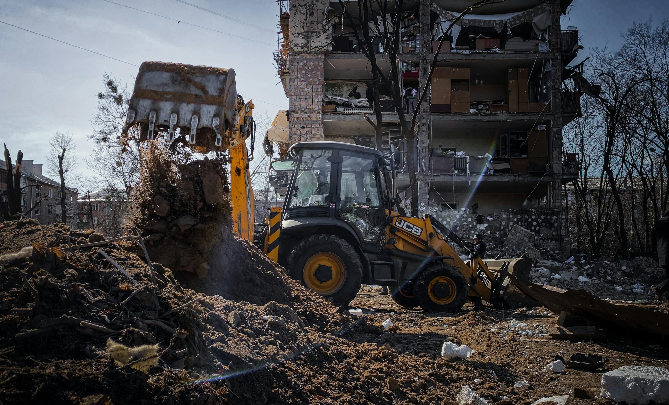 Russia’s attack leaves two Ukrainian regions without power, cities hit by missiles